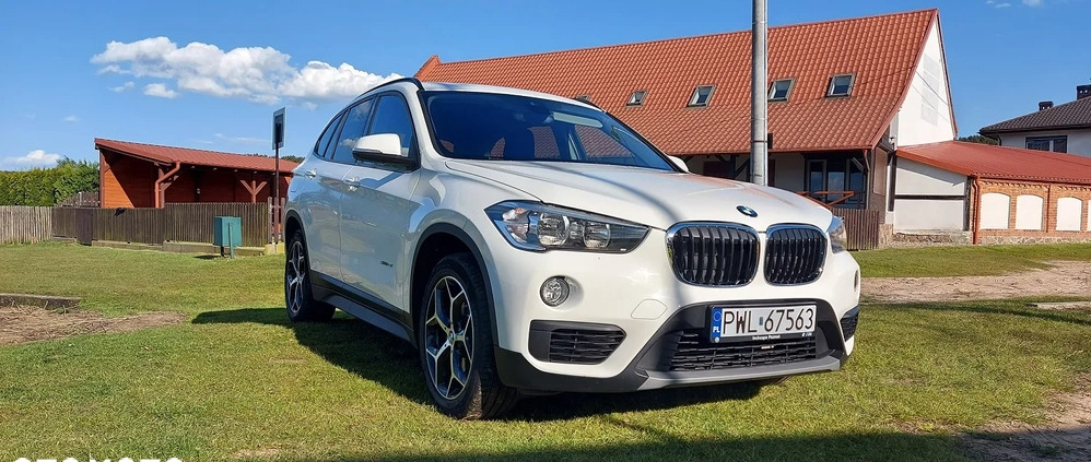 BMW X1 cena 87900 przebieg: 73120, rok produkcji 2018 z Wolsztyn małe 211